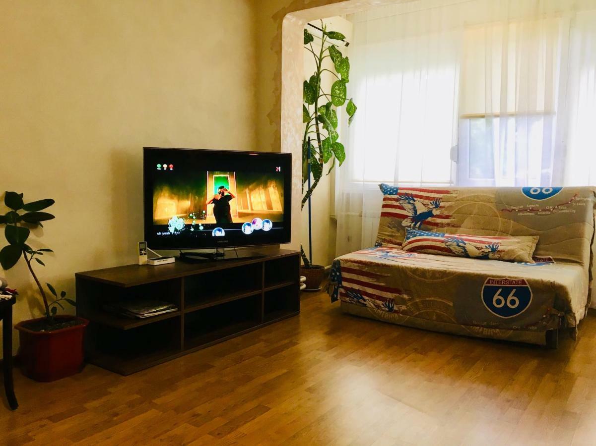 Peremohy Avenue 17 Apartamento Kiev Exterior foto
